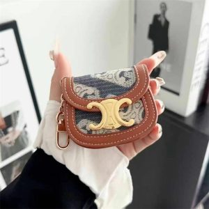 Alternative view of セリーヌ airpods ケース airpods 第 四 世代 ケース ブランド airpods pro ケース ブランド レディース airpods カバー ハイ ブランド エアポッツケース おしゃれ