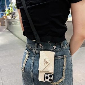 Alternative view of プラダ アイフォン17/17プロ ケース prada スマホ ショルダー iphone16/16plus ケース カード 収納 ハイ ブランド iphone15/14 ケース ブランド メンズ iphone13/13pro ショルダー ケース ブランド