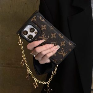 ヴィトン ヴィヴィエンヌ スマホケース ルイ ヴィトン iphone17/17promax ショルダー ケース iphone16pro/15/14 ケース キャラクター  iphoneケース かわいい iphoneケース ハイブランド